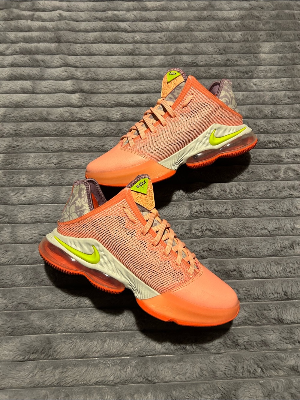 Nike Lebron 19 Low Hawaii